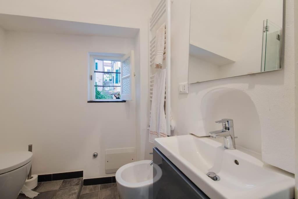 Apartamento Sea View, In The Old Town Santo Stefano Al Mare Exterior foto